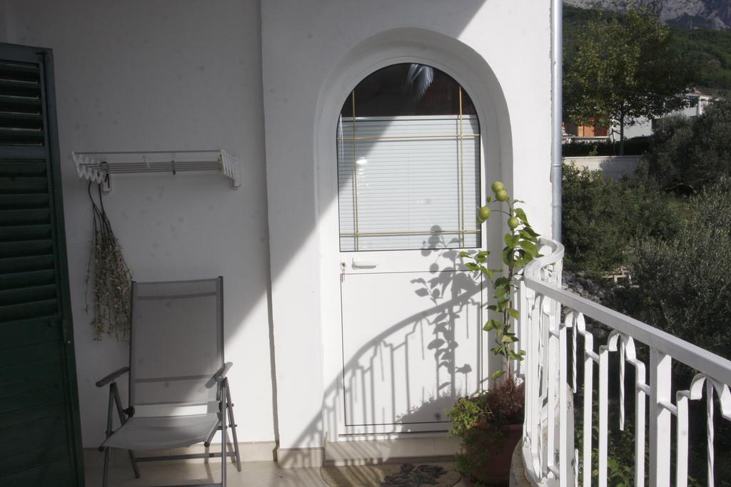 Apartments Delfin Tucepi Room photo